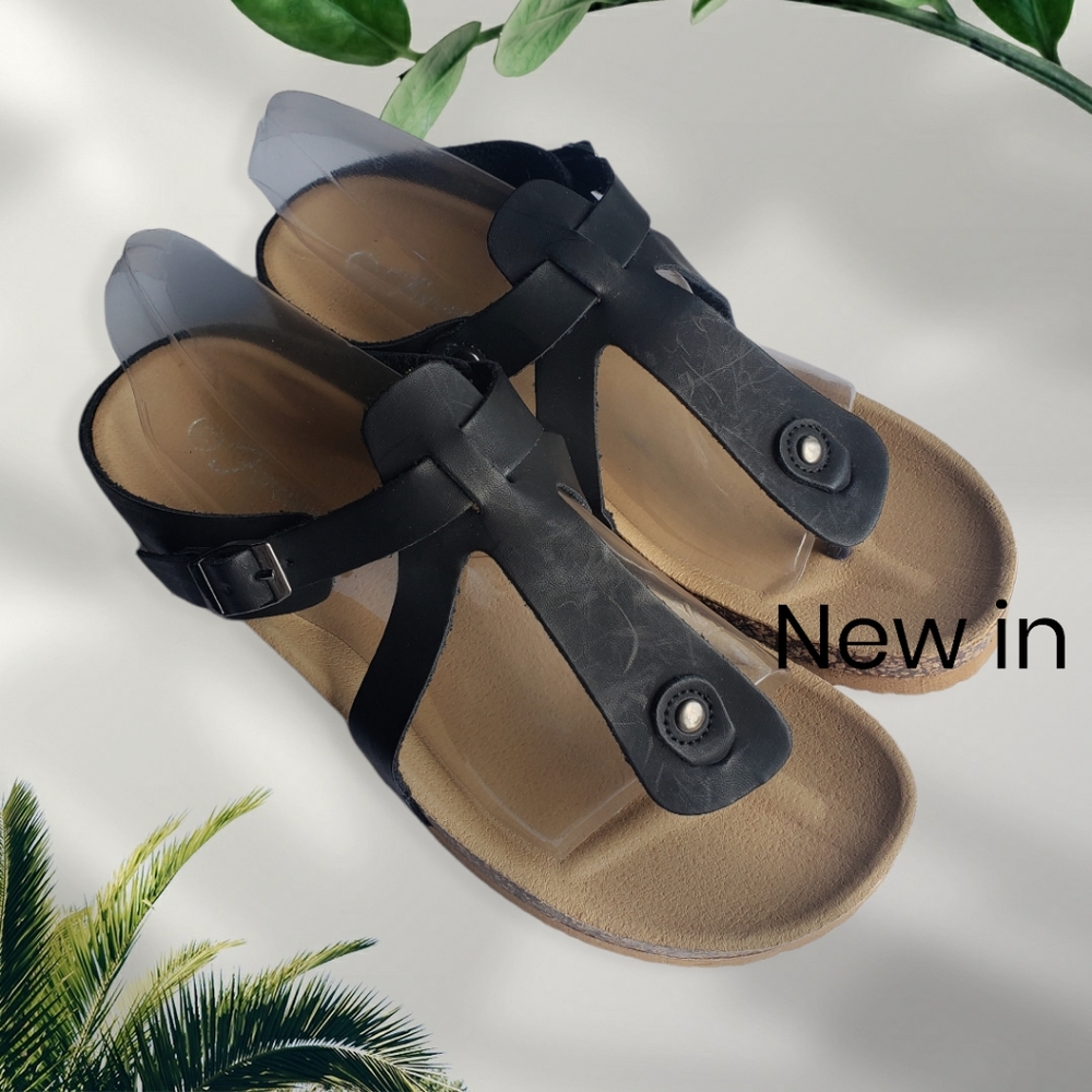 🦋Black Leather Slip On Sandals 7.5